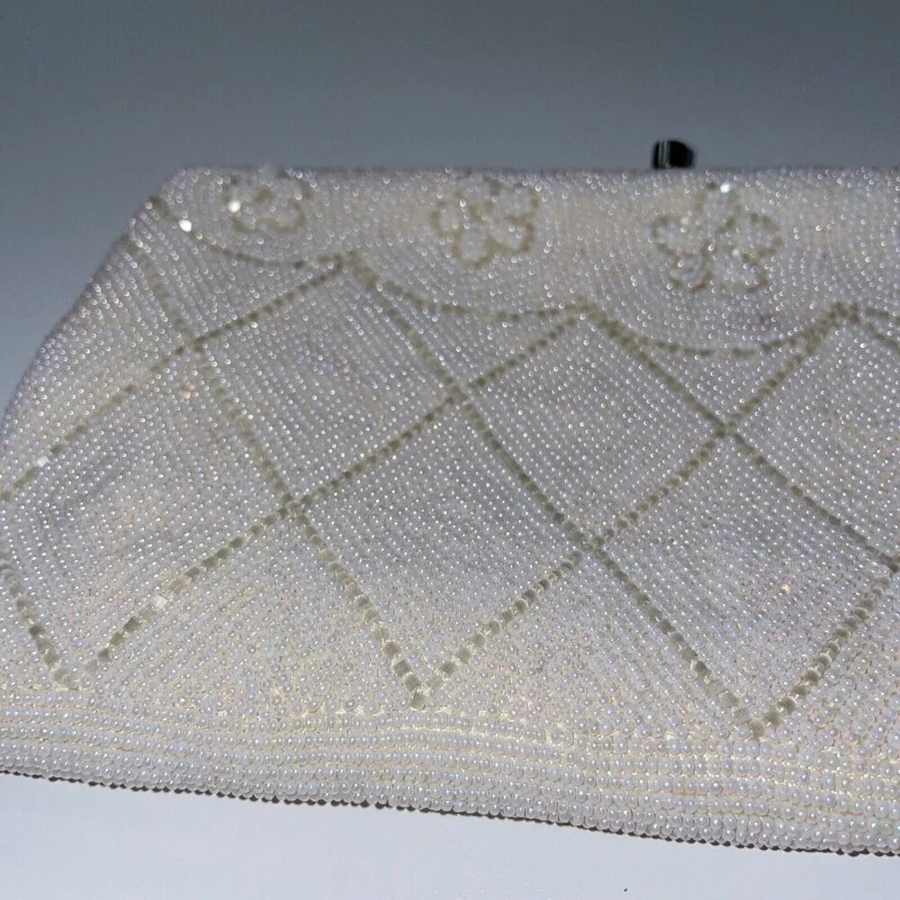 La Regale clutch purse Italian beads White Japan‎ Vintage Mid Century Floral EL4